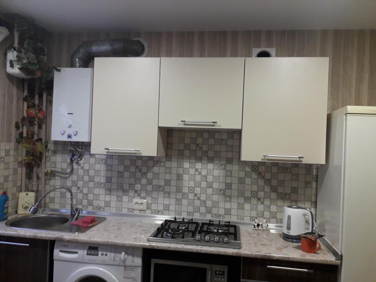 חארקיב Apartment 30 M2 On Sergei Esenin 11 מראה חיצוני תמונה