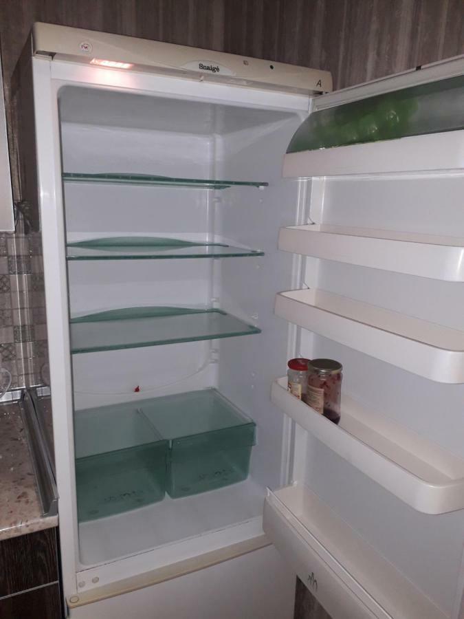חארקיב Apartment 30 M2 On Sergei Esenin 11 מראה חיצוני תמונה