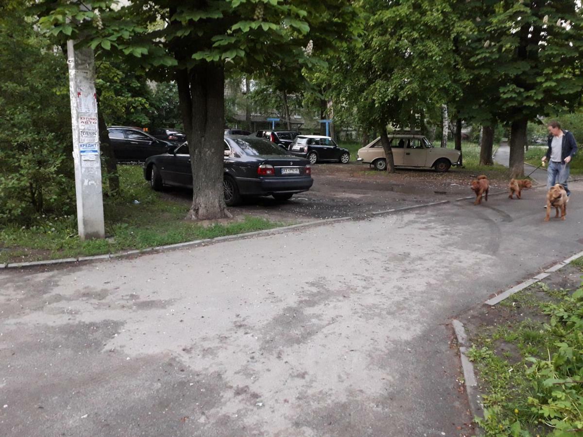 חארקיב Apartment 30 M2 On Sergei Esenin 11 מראה חיצוני תמונה